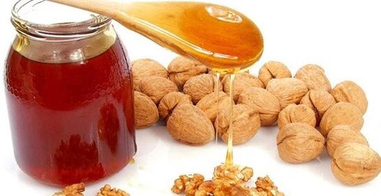 Dieta del grano saraceno con miele naturale